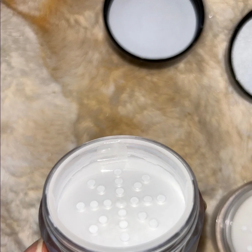 Laura Mercier Black Setting Powder for a Flawless Finish BUNDLE OF 2